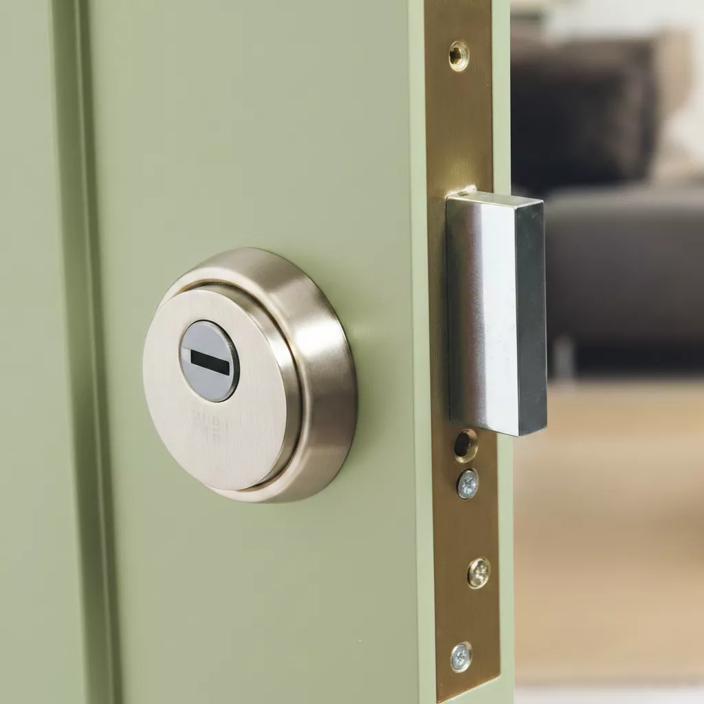 Escudo de seguridad acorazado para proteger el bombín